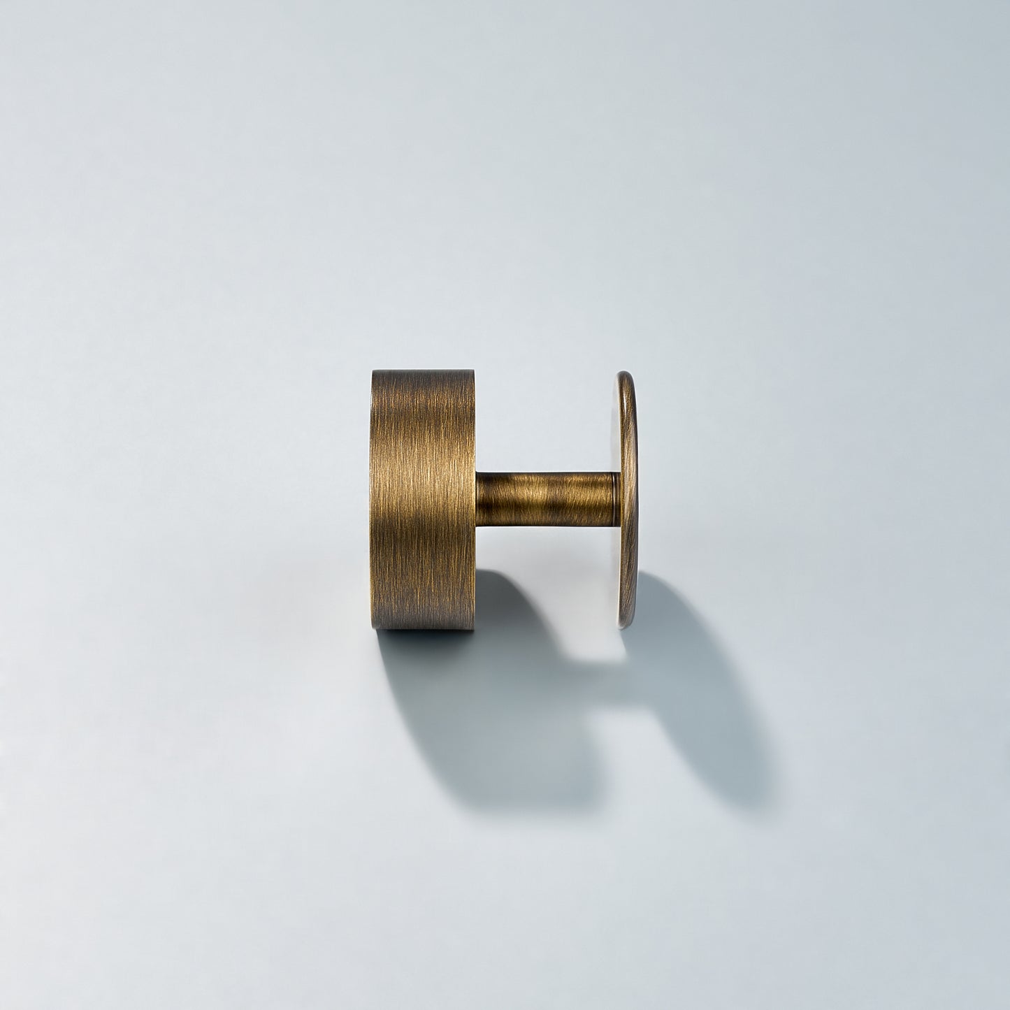 Gateau, Solid Brass Knobs