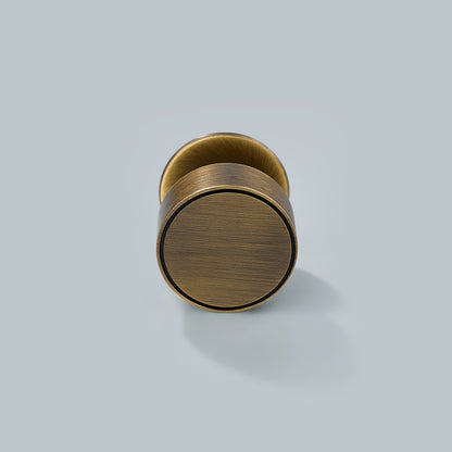 Gateau, Solid Brass Knobs