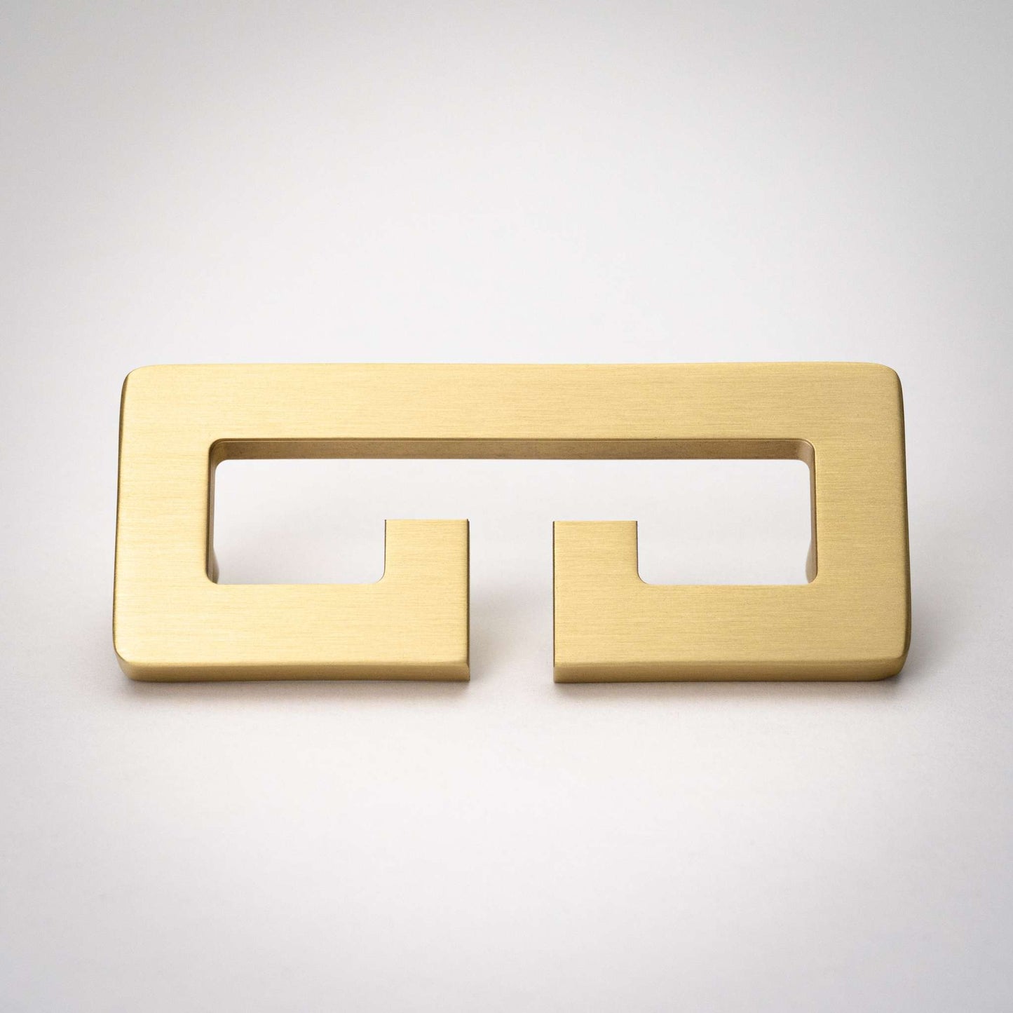 Chloe, Solid Brass Greek Key Pull

Chloe, our solid brass modern Greek Key pull is certainly an artful addition to the home. It's unique shape makes any door or cabinet look classy and chic. With ChpullChloe, Solid Brass Greek Key Pull