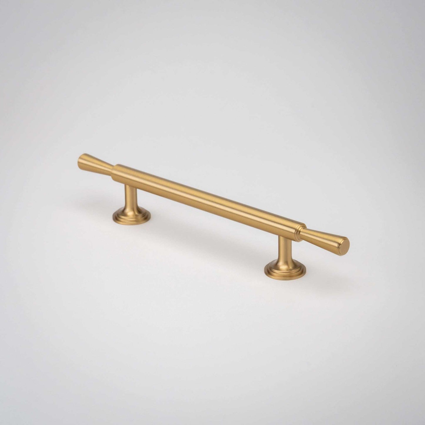 Tuxedo, Solid Brass Cabinet Pulls


Meet Tuxedo, our new deco-inspired cabinet knob. A sleek, classic design with a modern edge. Its beautiful "stacked" base and tapered ends add visual interest, repullTuxedo, Solid Brass Cabinet Pulls