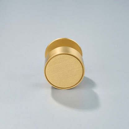 Gateau, Solid Brass Knobs