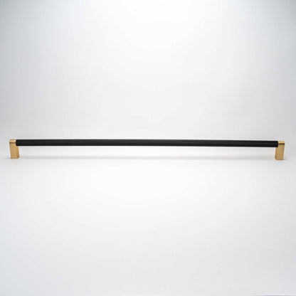 Bold, Black & Gold Knurled Solid Brass Appliance Pulls


Go BOLD in your home!Our Bold, Black and "gold" appliance pull brings a modern feel to your cabinetry. Its two-toned style is visually fresh, while its knurled maappliance pullBold, Black & Gold Knurled Solid Brass Appliance Pulls